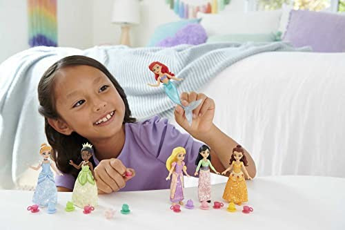 Disney Princess Small Doll Princess Party with 6 Posable Dolls and 13 Tea Time Accessories