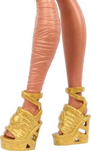 Monster High Buried Secrets Mystery Doll Assortment