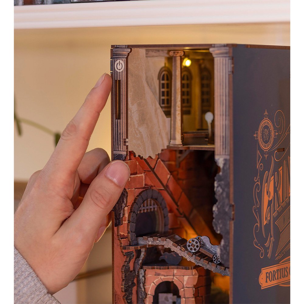 REVELL BOOK NOOK - HARRY POTTER: GRINGOTTS BANK