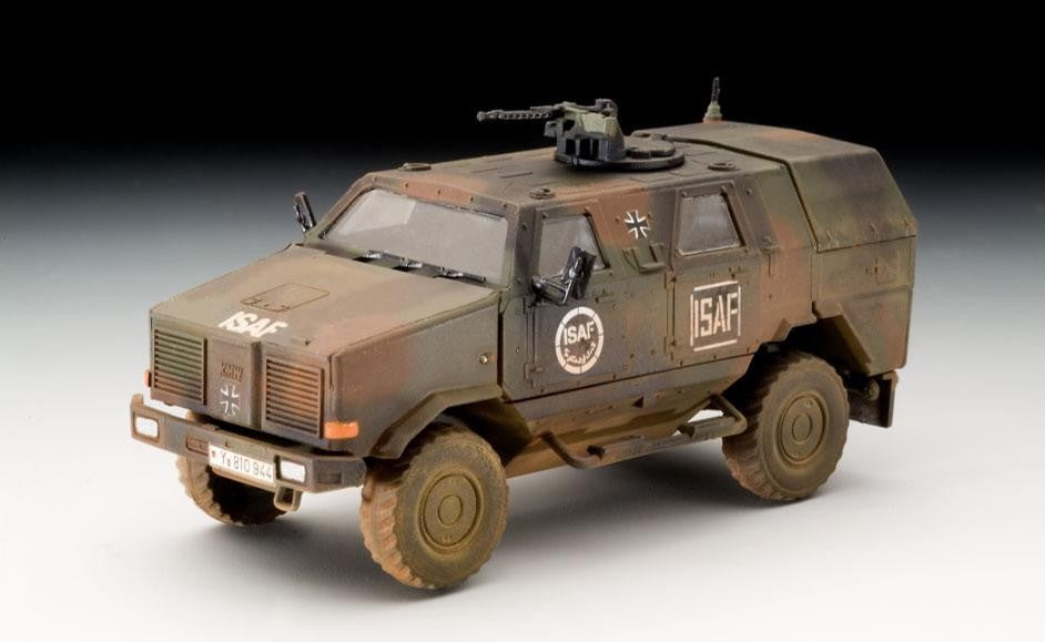 REVELL 1/72 SCALE ATF DINGO 1