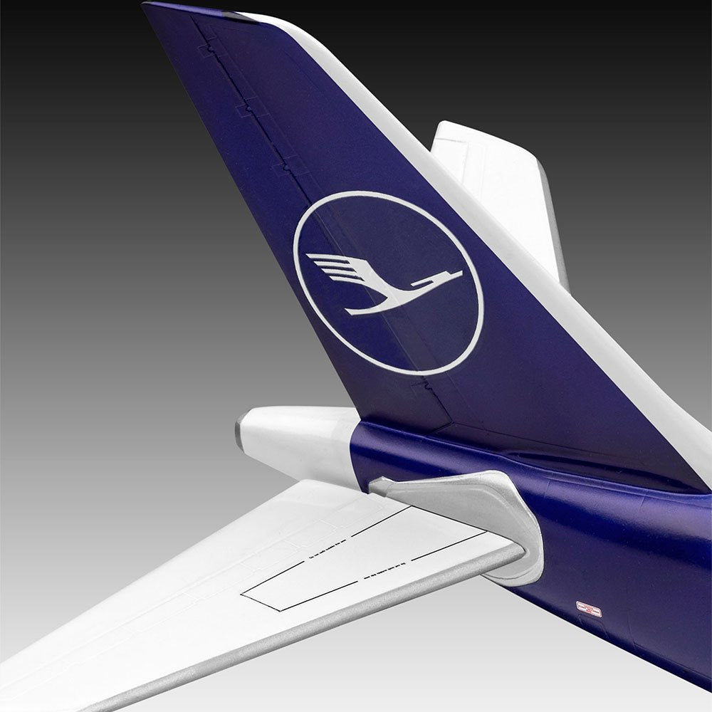 Revell Airbus A340-300 "Lufthansa" New Livery 1:144 Model Kit