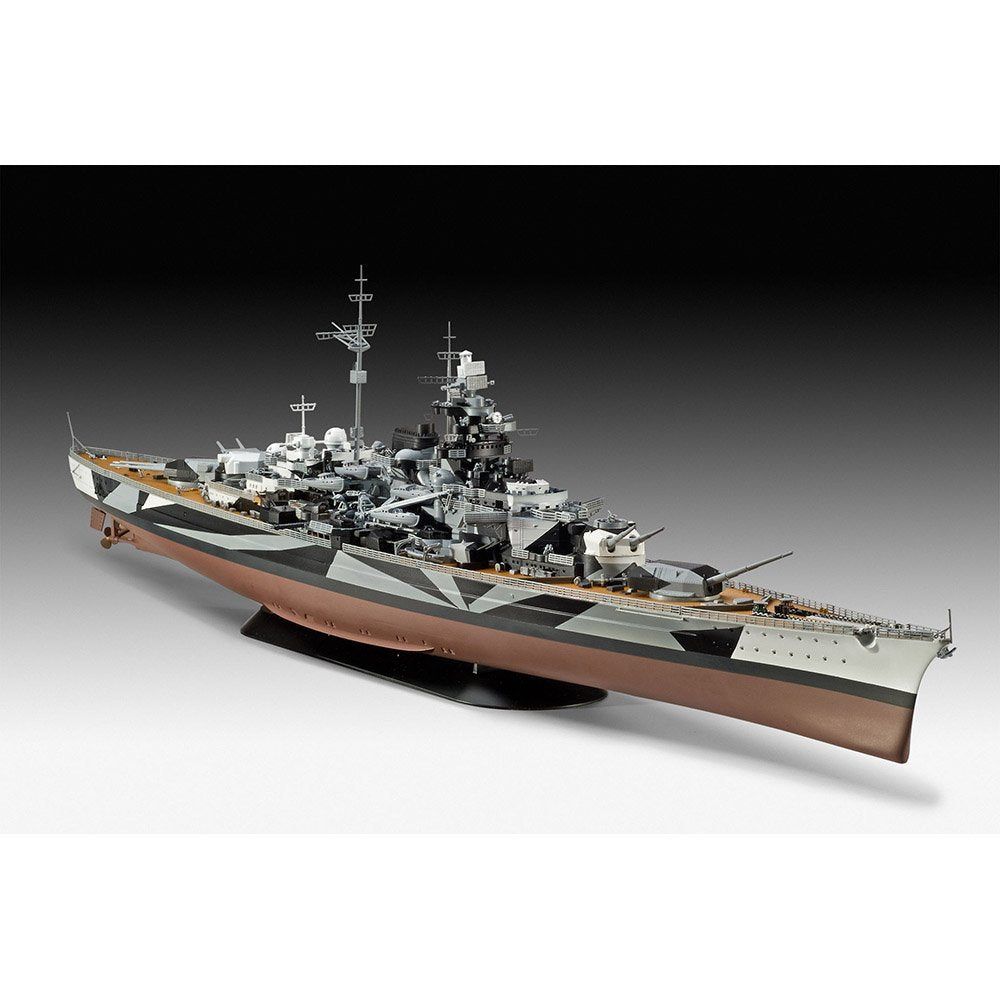 REVELL GERMAN BATTLESHIP TIRPITZ