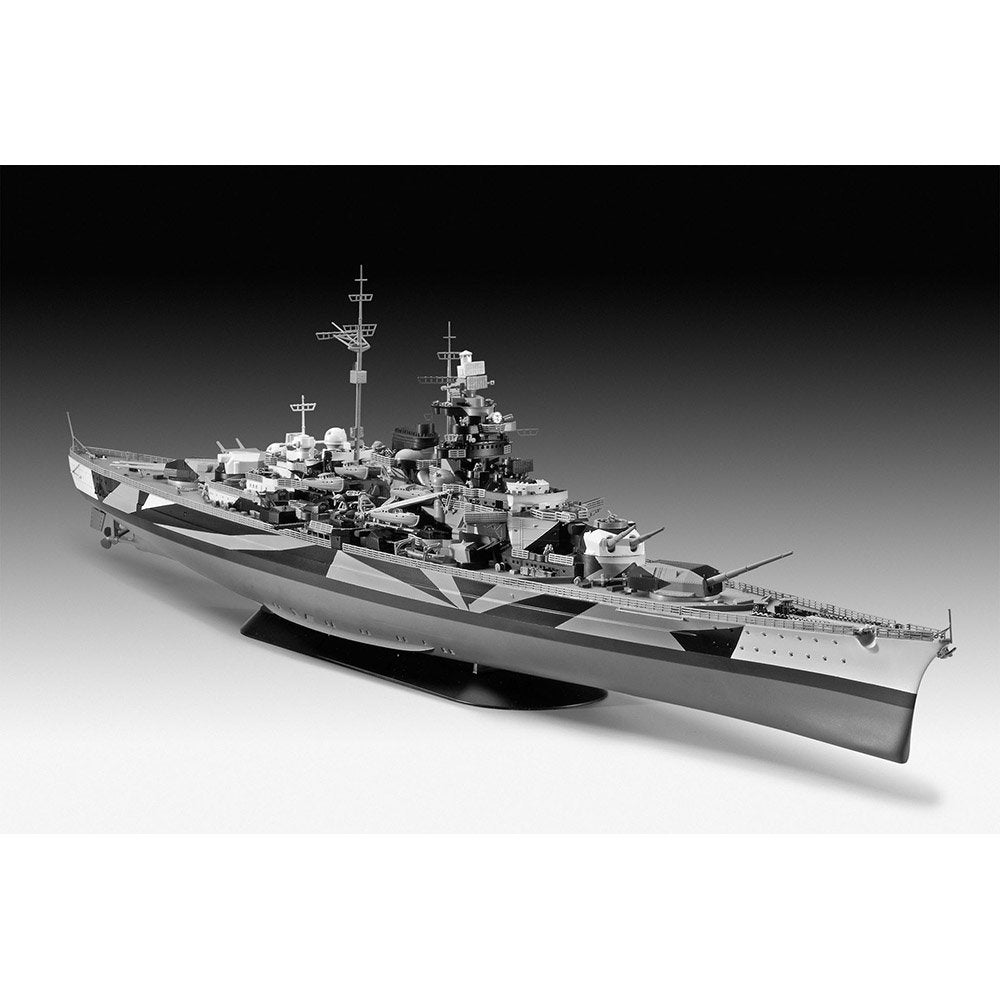 REVELL GERMAN BATTLESHIP TIRPITZ