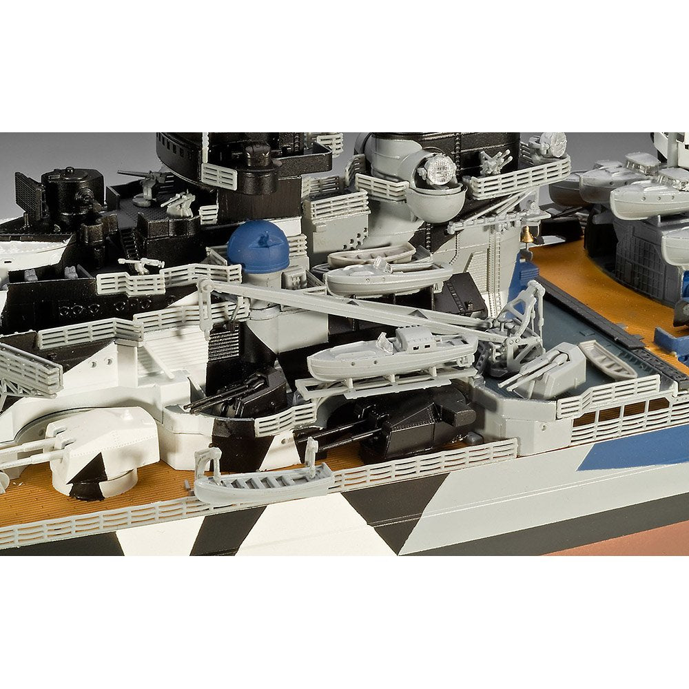 REVELL GERMAN BATTLESHIP TIRPITZ