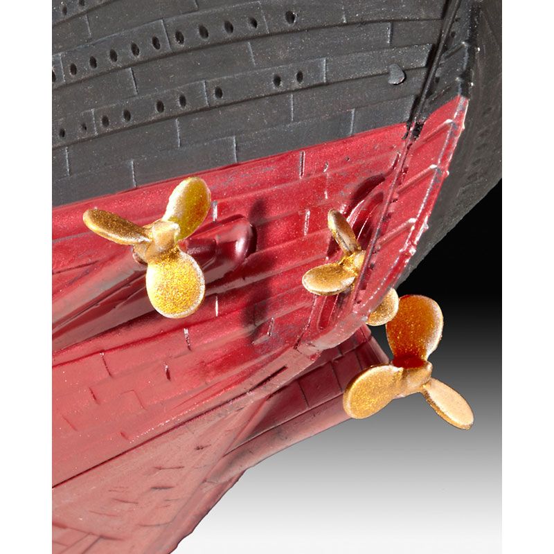 Revell 1/700 R.M.S. Titanic