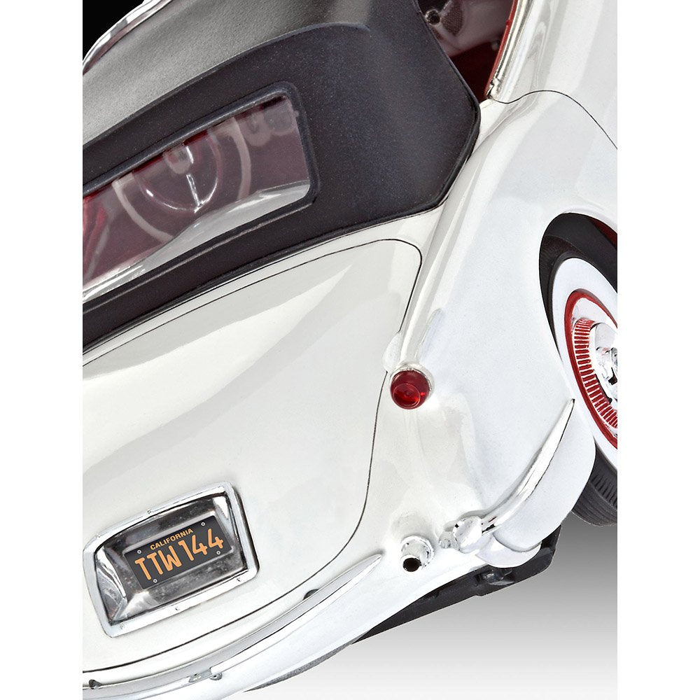 REVELL 53 CHEVROLET® CORVETTE® ROADSTER