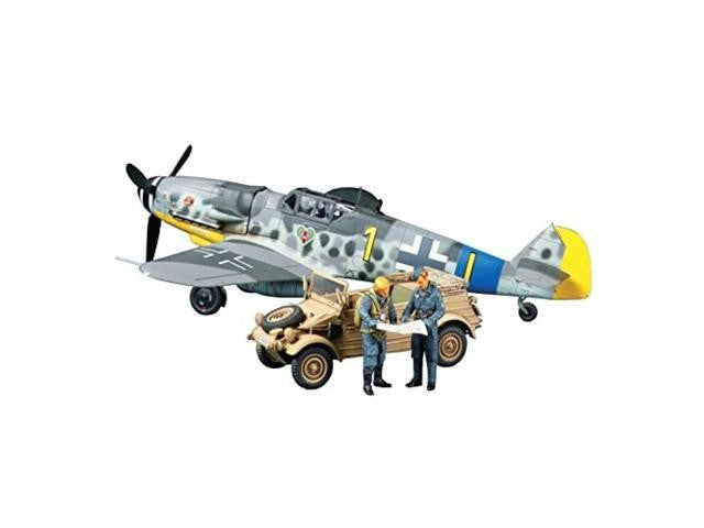 Tamiya 1/48 Bf109 G-6 & Kubelwagen 82