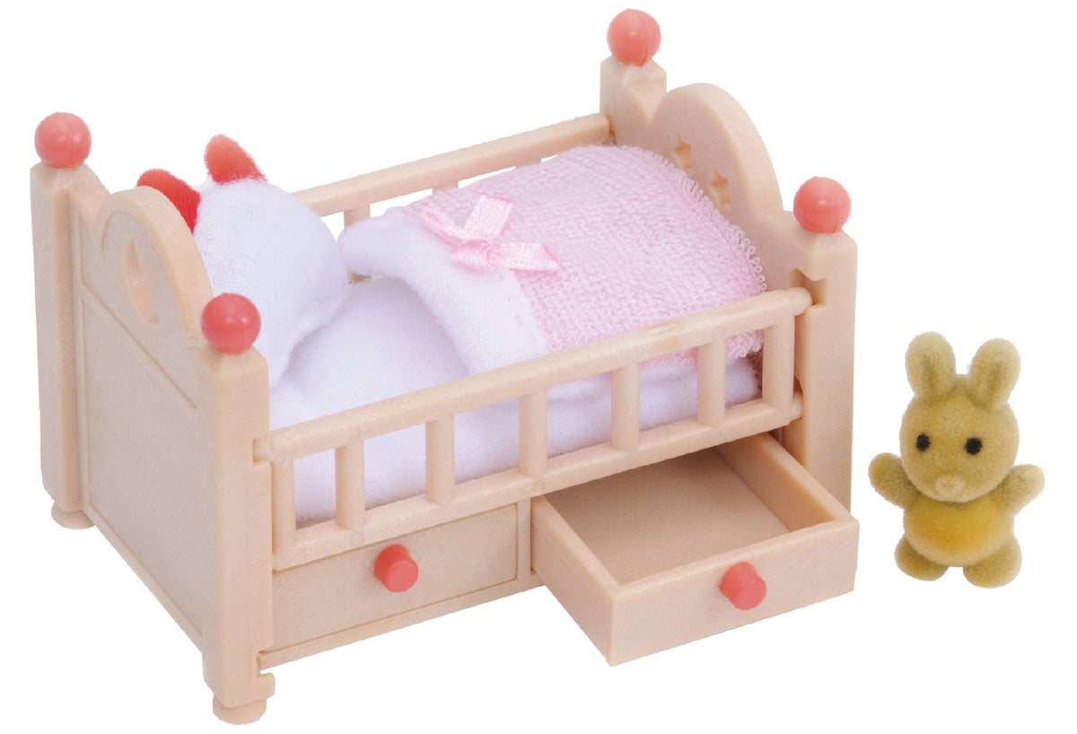 4462 Baby Crib