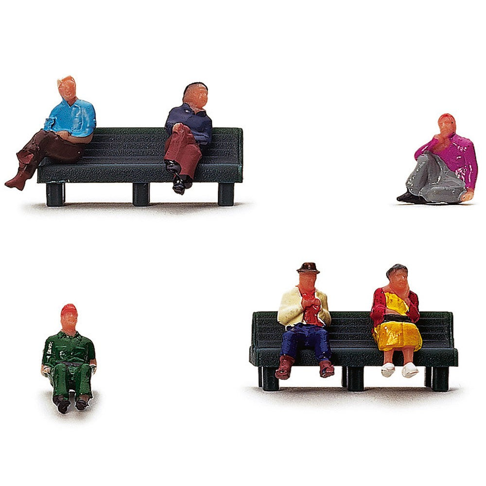 Hornby People Sitting