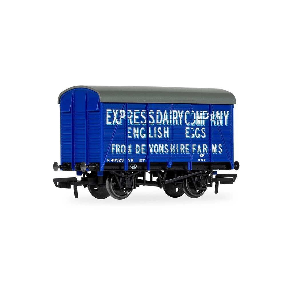 Hornby SR Express Dairies Box Van 48323