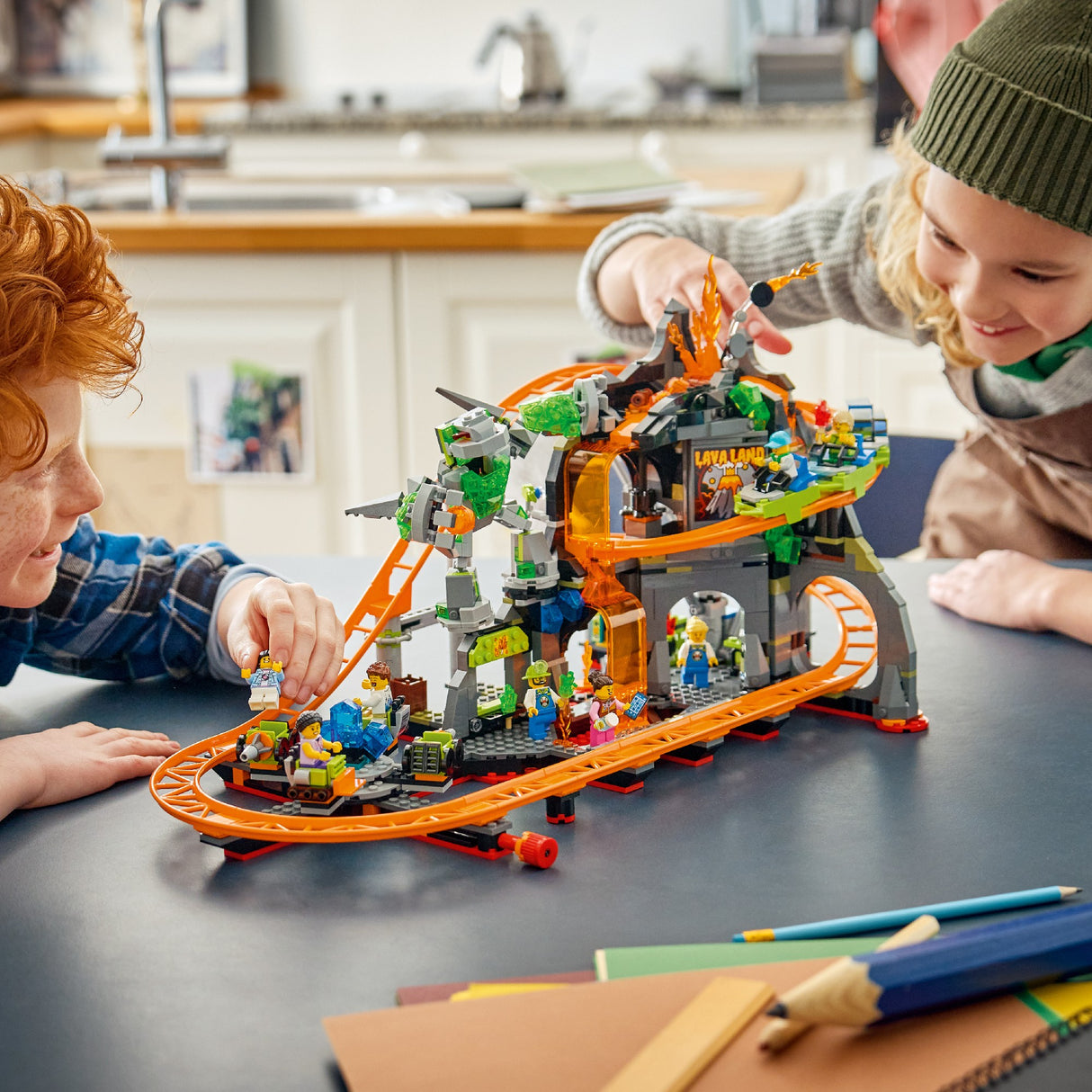 LEGO 60501 CITY LAVA LAND ROLLER COASTER PARK AGE: 8+