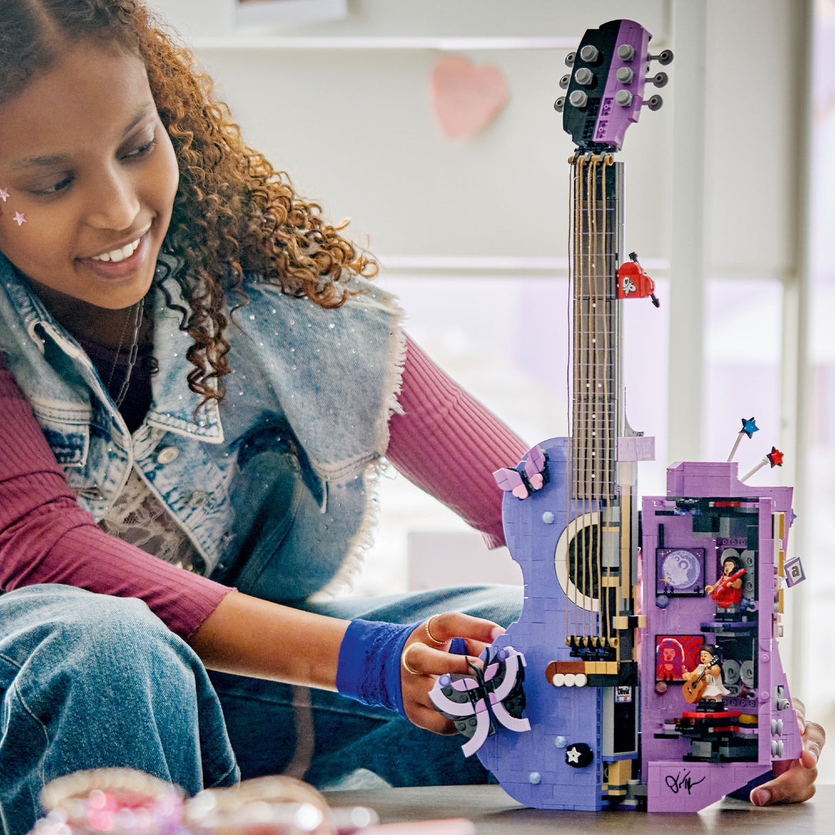 LEGO 43031 EDITIONS MUSIC OLIVIA RODRIGO'S DUAL GUITAR AGE: 14+