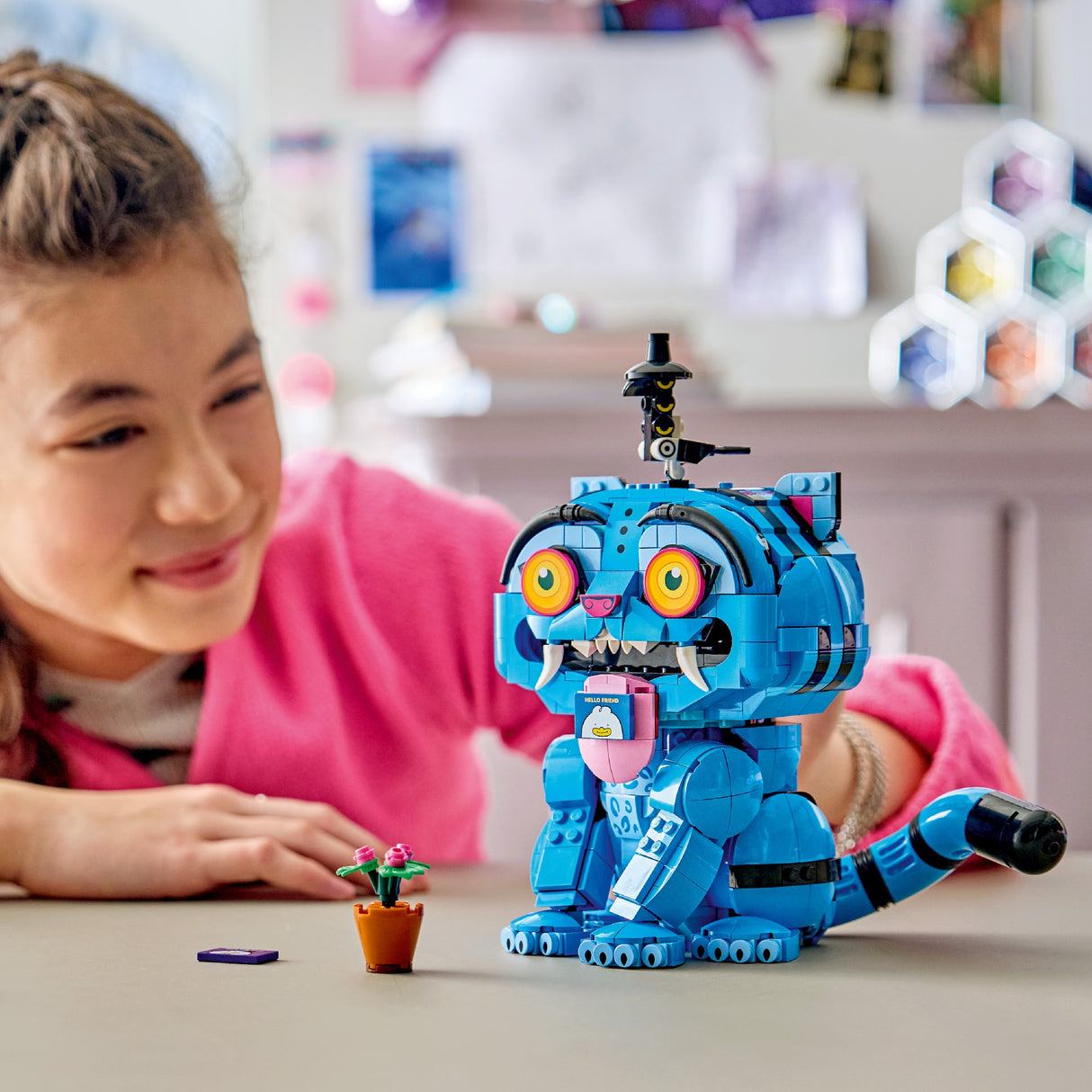 LEGO 72537 KPop Demon Hunters Derpy Tiger and Sussie Bird AGE: 9+