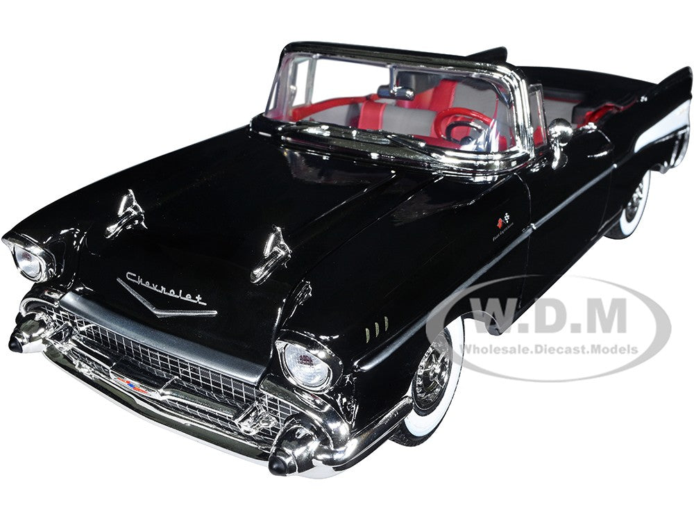 Mototmax 1/18 1957 Bel Air Convertible James Bond 007