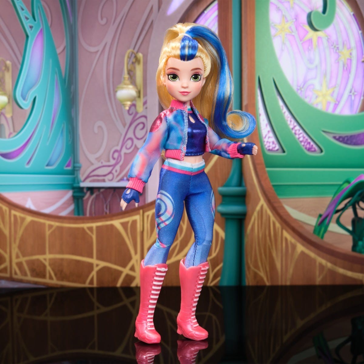 Unicorn Academy Fashion Doll Isabel