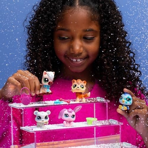 Littlest Pet Shop Winter Theme  Collector 5-Pack  for Girls or Boys  Ages 4 Years and up