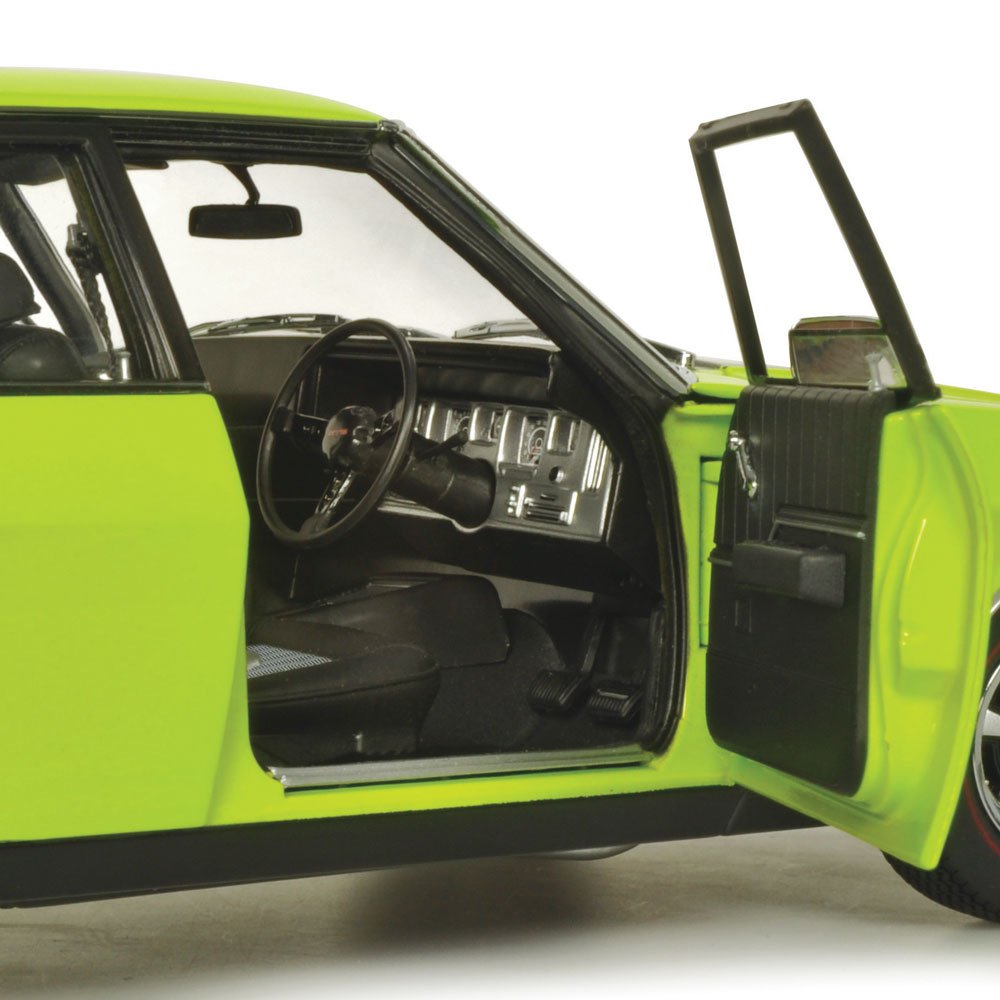 Classic Carlectables 1/18 Holden HQ Monaro GTS Sedan Barbados Green