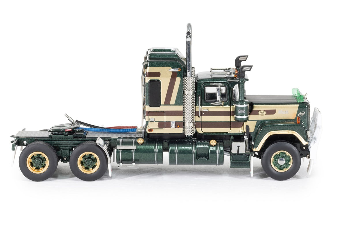 Drake Mack Bicentennial Superliner John Flynn