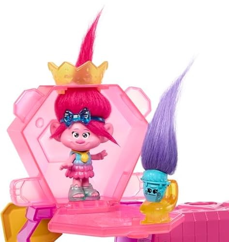 Trolls Band Together Mount Rageous Playset with Queen Poppy