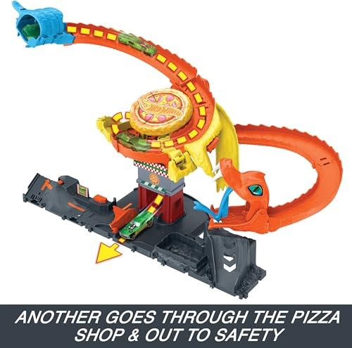 Hot Wheels City 1/64 Pizza Slam Cobra Attack, Snake Tail Spiral Track with Randomizer