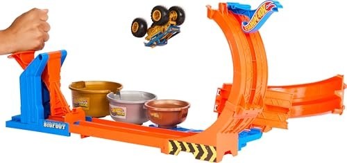 Hot Wheels Monster Trucks Loop & Flip Trophy Challenge - Bigfoot