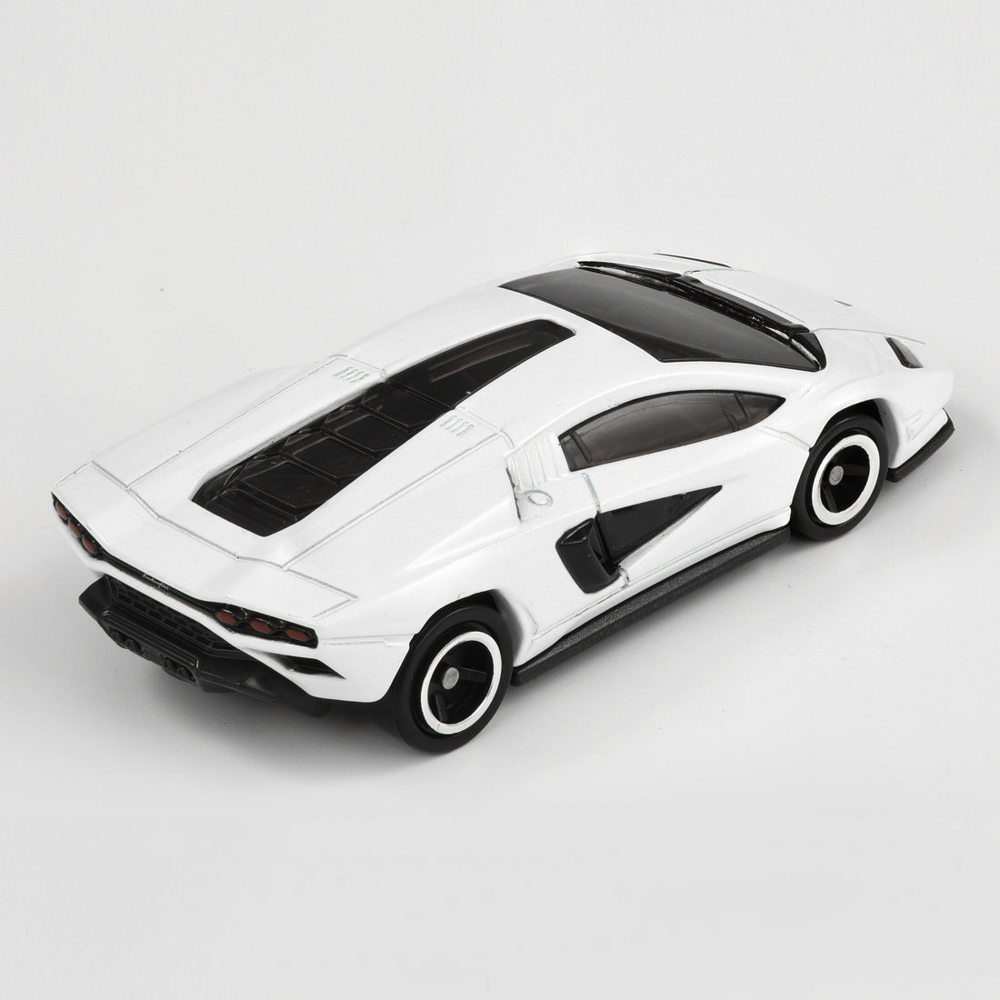 Tomica No.74 Lamborghini Countach Lpi 800-4
