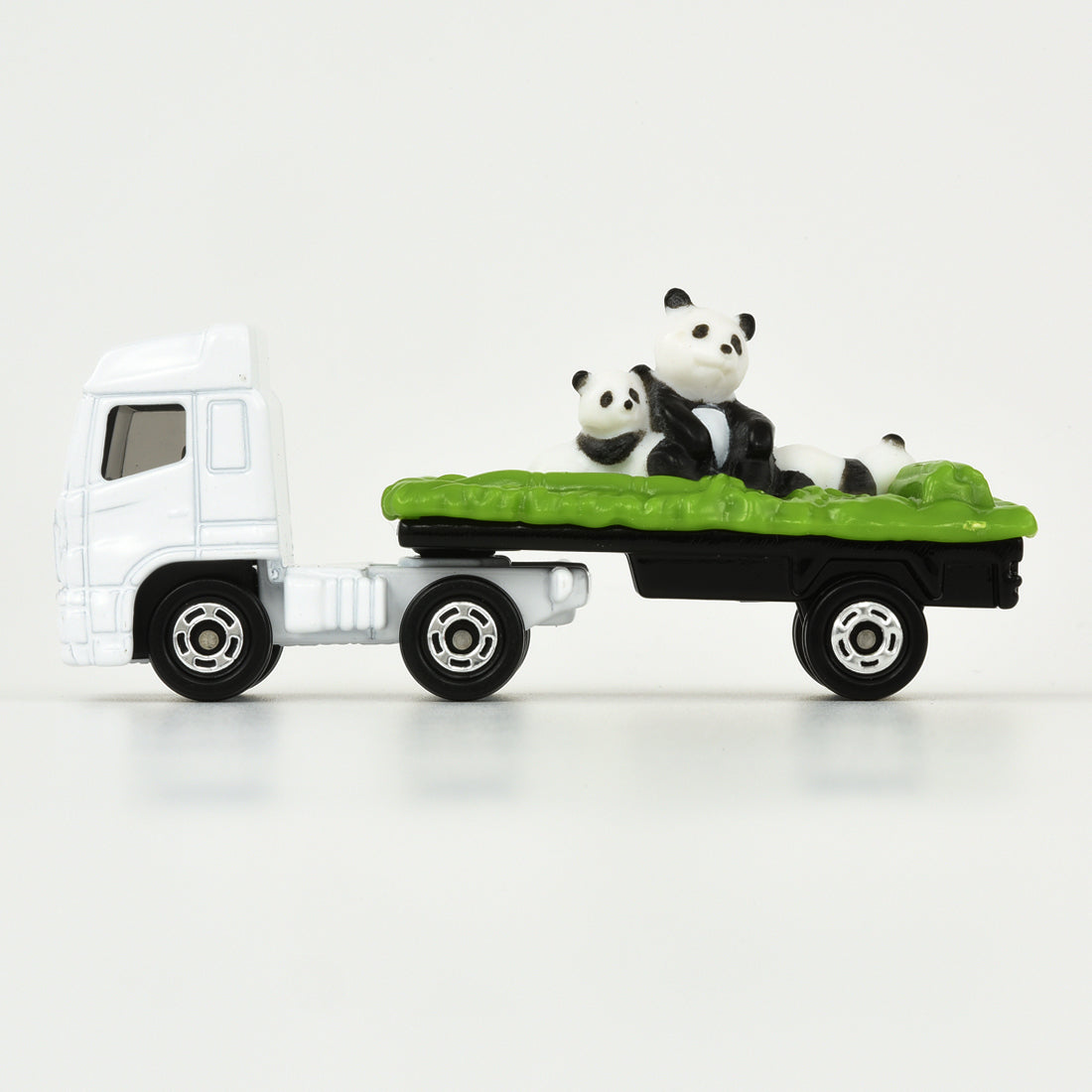 Tomica No.3 Animal Transporter