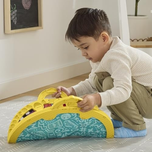 Play-Doh Fold & Go Playmat Starter Set  