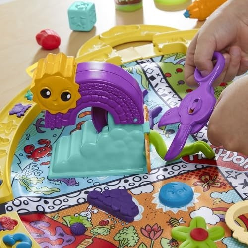 Play-Doh Fold & Go Playmat Starter Set  