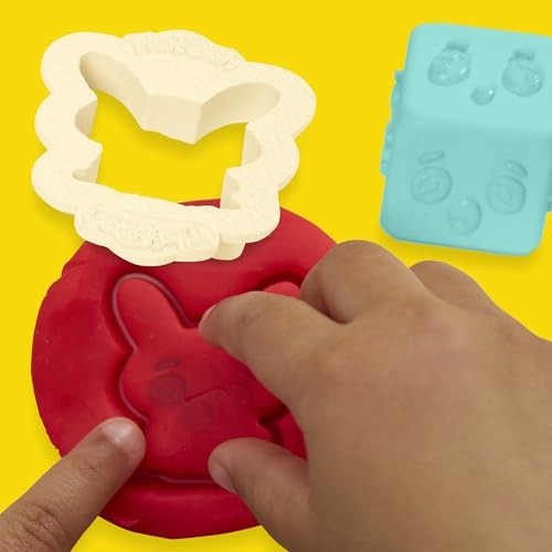 Play-Doh Fold & Go Playmat Starter Set  