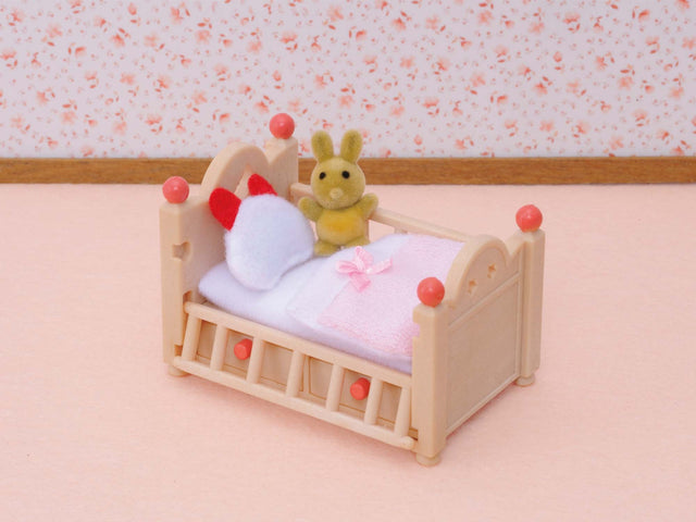 4462 Baby Crib