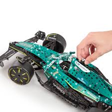 Meccano Pro 1/ 8 Aston Martin F1 Aramco Race Car