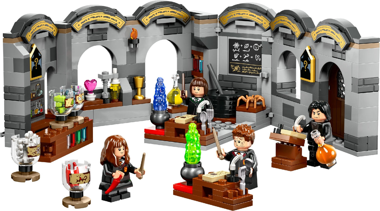 LEGO HARRY POTTER HOGWARTS CASTLE: POTIONS CLASS 76431 AGE: 8+