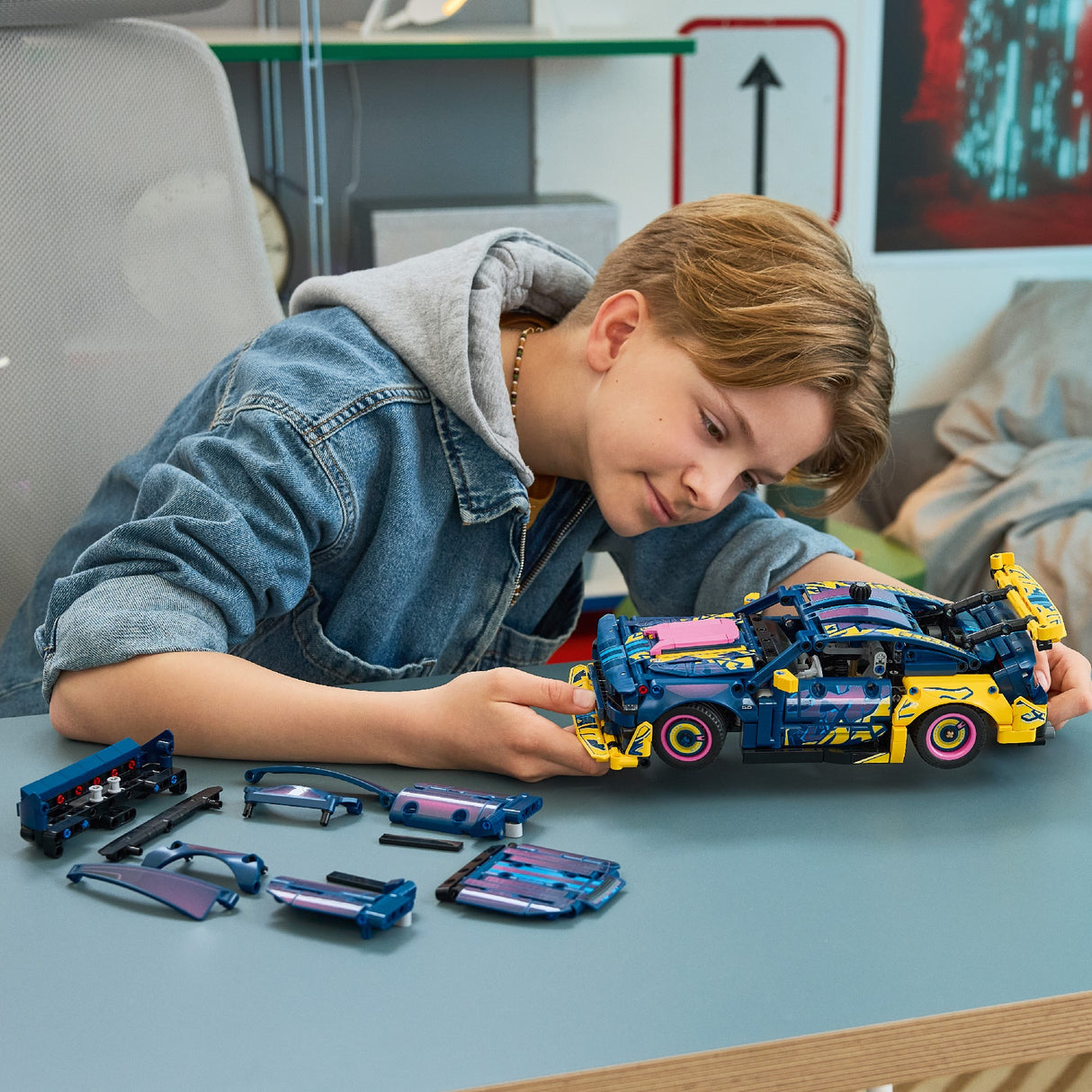 LEGO 42236 TECHNIC FORD MUSTANG CUSTOMISABLE AGE: 10+