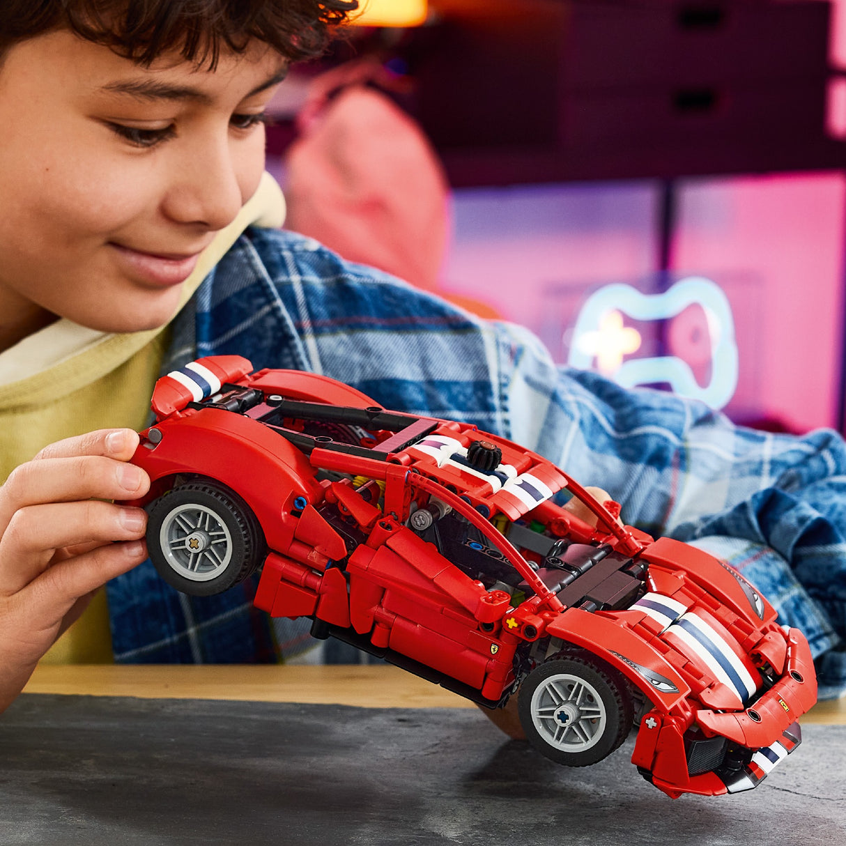 LEGO 42235 TECHNIC FERRARI 488 PISTA AGE: 9+