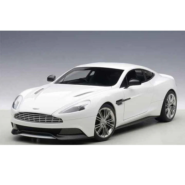 AUTOART 1/18 ASTON MARTIN VANQUISH 