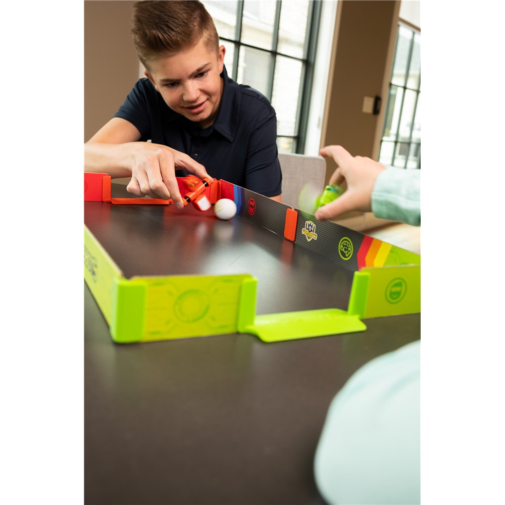 Fat Brain Toys - Foosbots Stadium Battle Set
