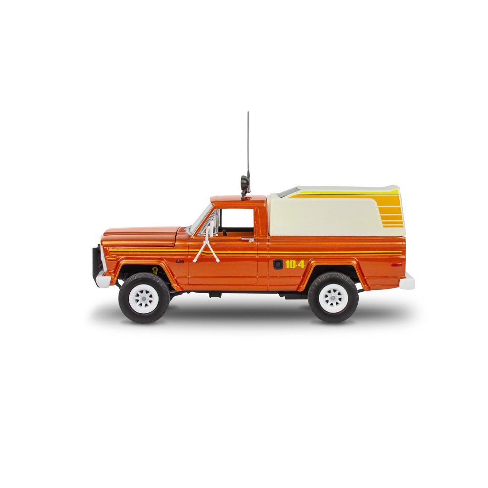 Revell 1/24 '79 Jeep J-10 Pickup with Camper