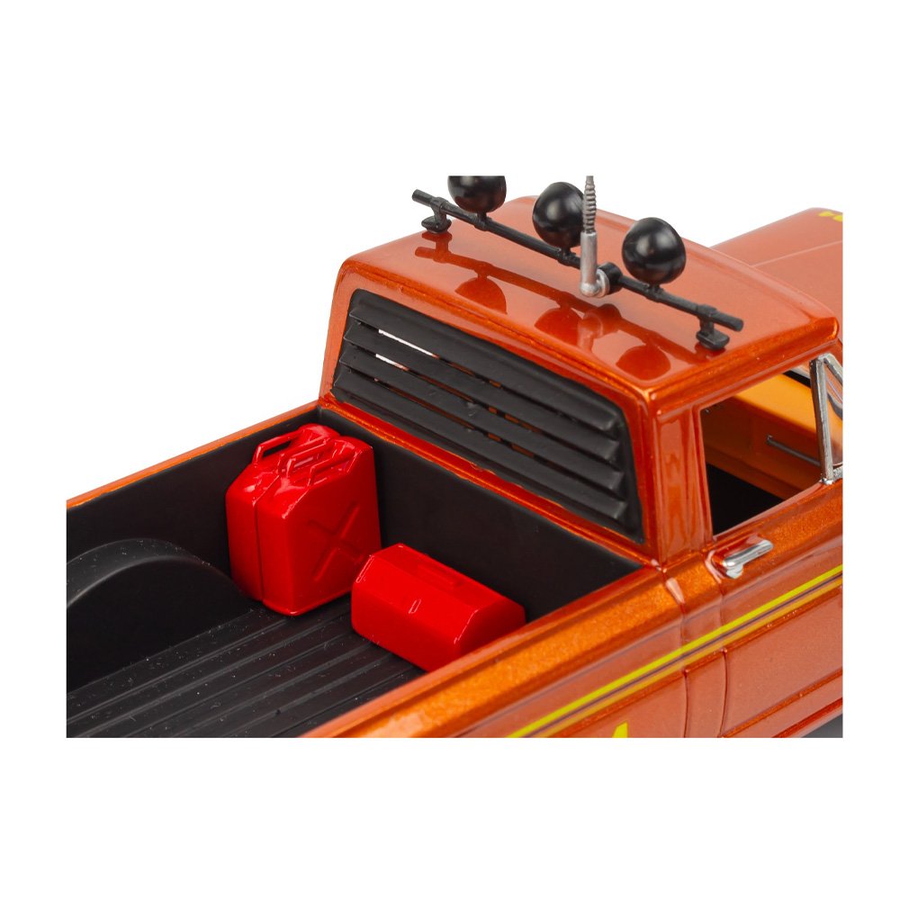 Revell 1/24 '79 Jeep J-10 Pickup with Camper