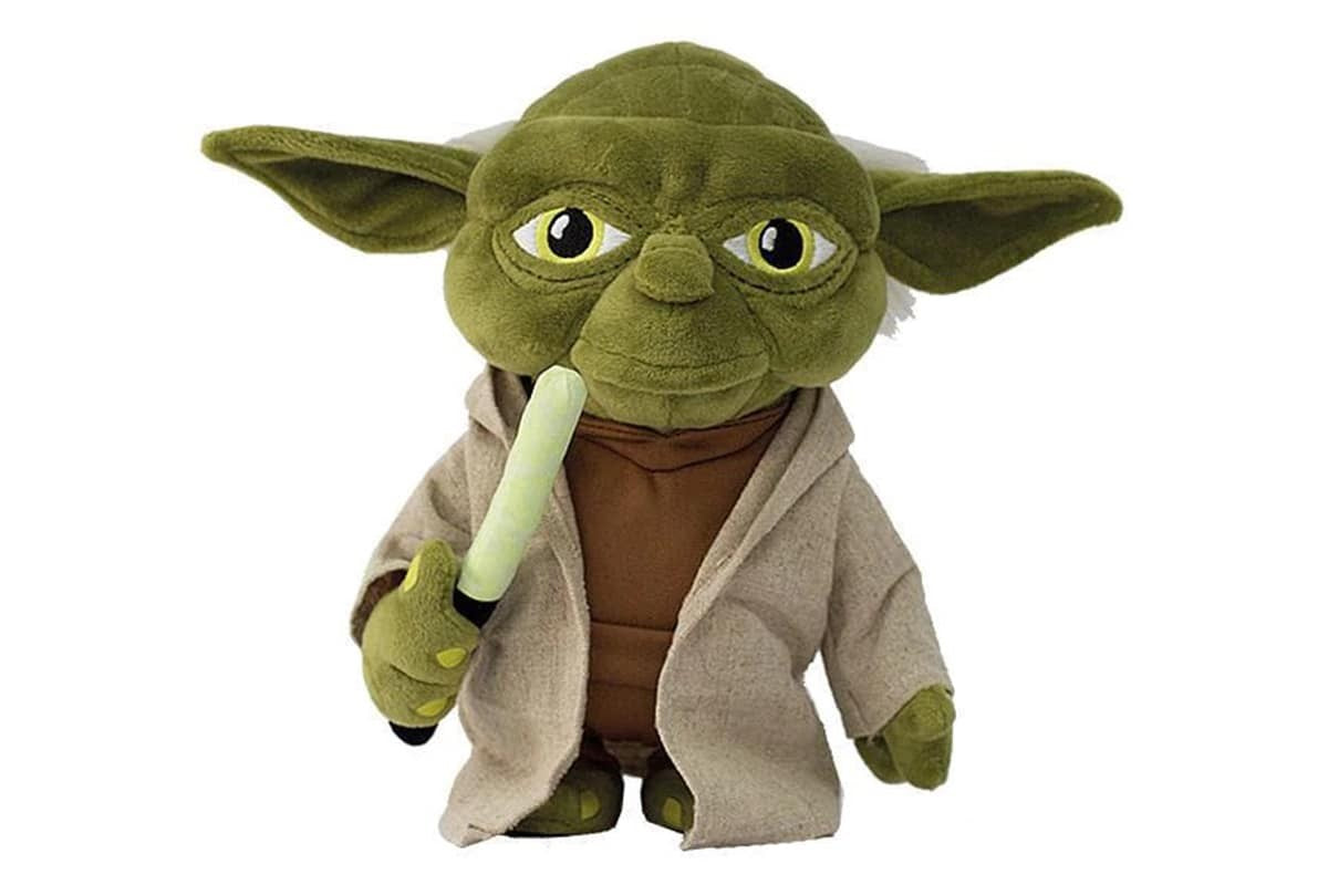 STAR WARS BATTLING YODA – Super Toys and Hobbies