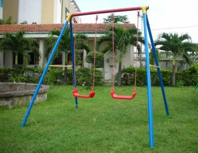 PLAYWORLD 2 UNIT SWING SET