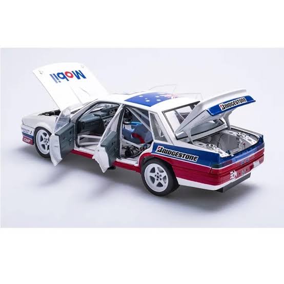 Holden VL Commodore SS Group A - 1987 ATCC - #05 Peter Brock - 1:18 Model Car