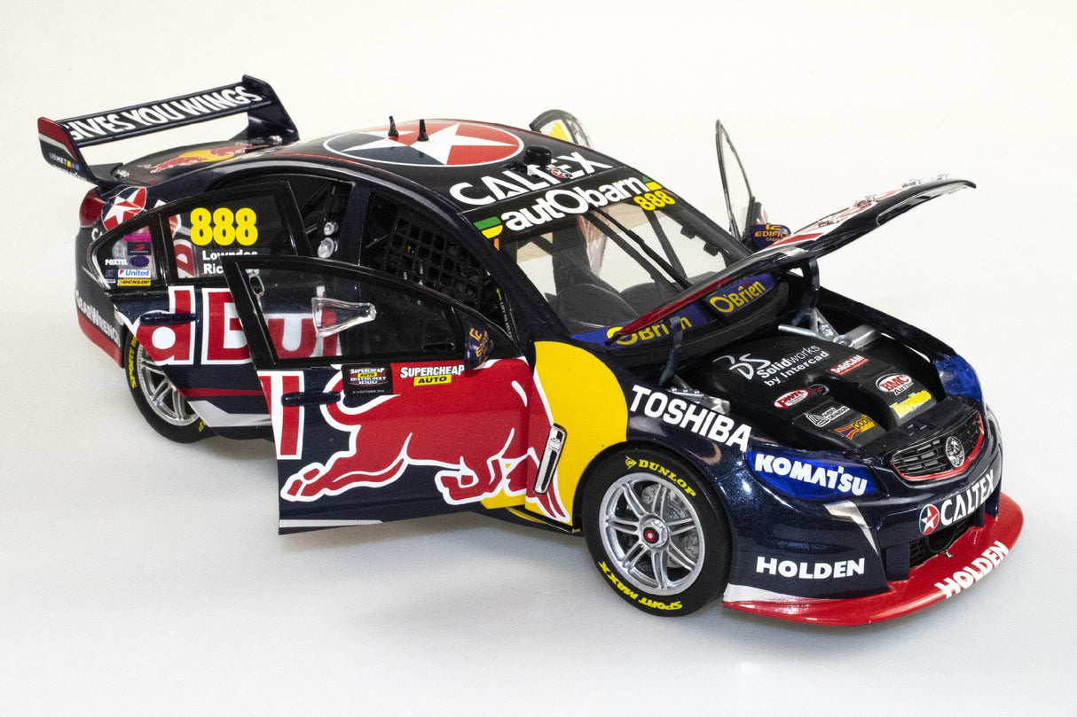 BIANTE HOLDEN VF COMMODORE V8 - RED BULL RACING AUSTRALIA - LOWNDES/RICHARDS #888 - 2015 BATHURST 1000 WINNER - 1:18 Scale Diecast Model Car