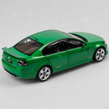 Authentic 1/18 Holden Ve Commodore Ss V - Atomic Green