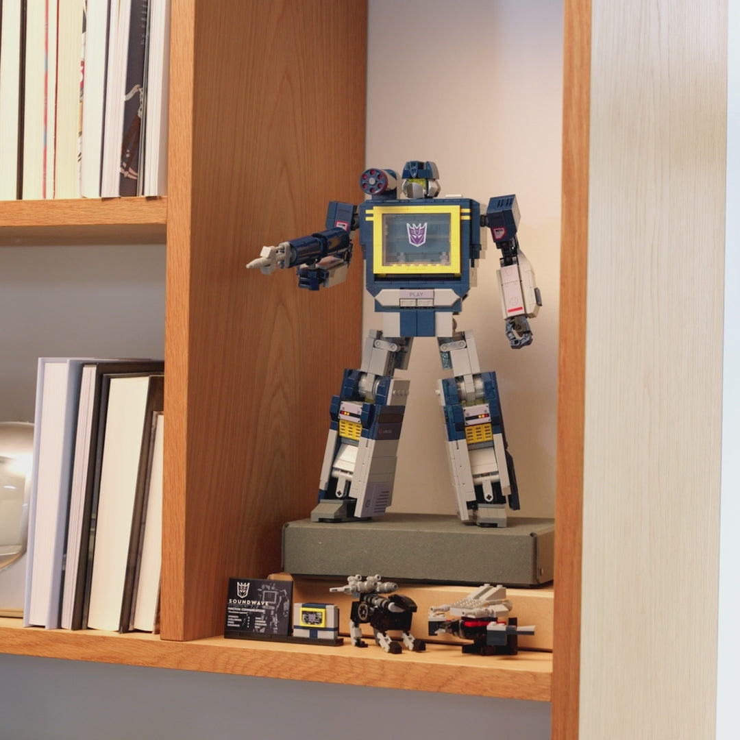 LEGO Icons Transformers: Soundwave 10358 Age: 18+