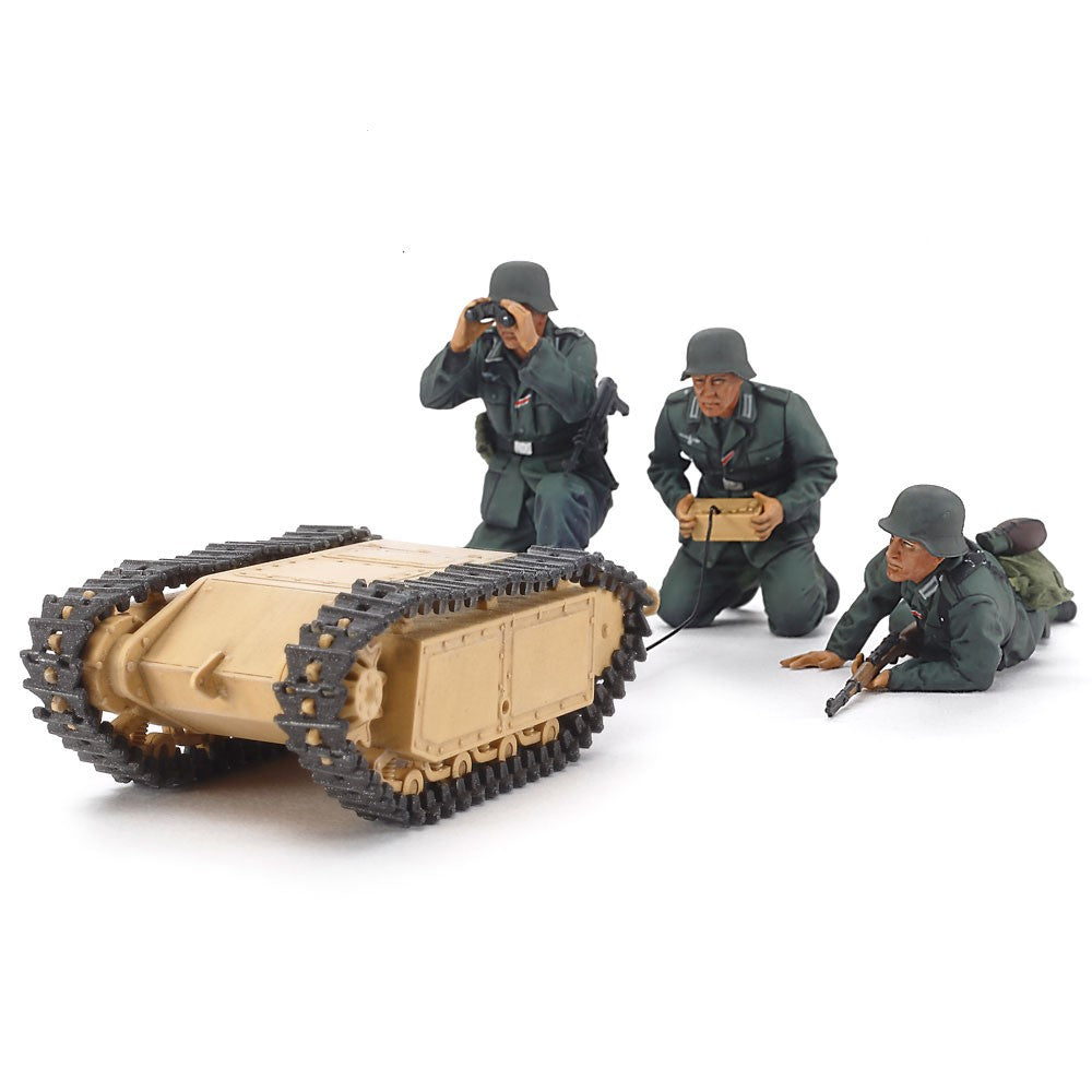 Tamiya 1/35 German Pioneer & Goliath Set
