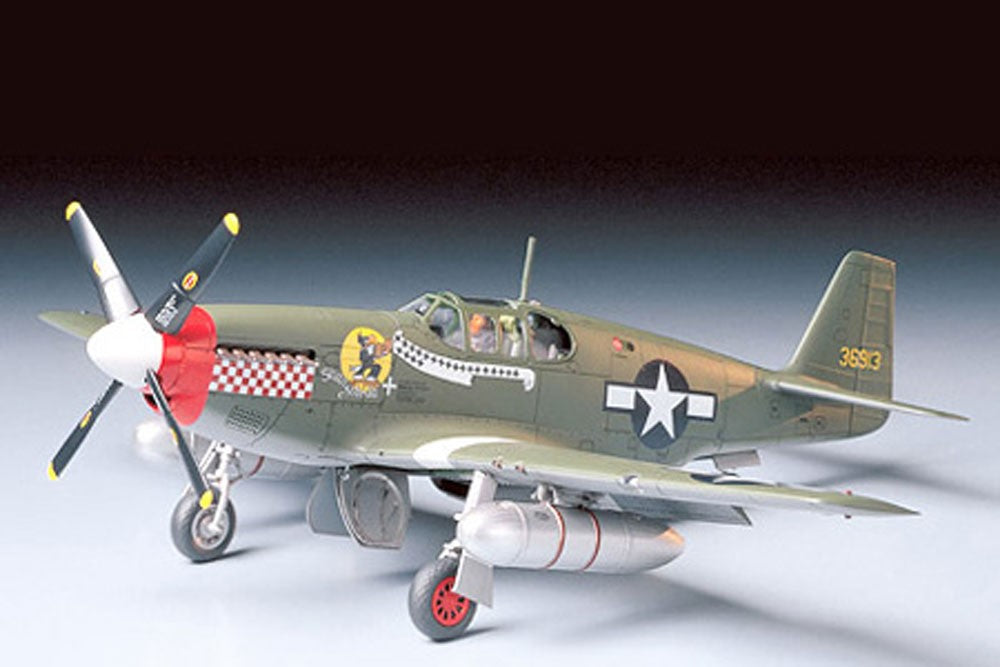 TAMIYA 1/48 NORTH AMERICAN P-51B MUSTANG