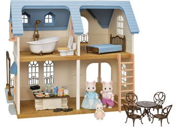 Sylvanian Families Courtyard Home Gift Set
