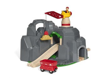 Brio Crane and Mountain Tunnel 7 pieces