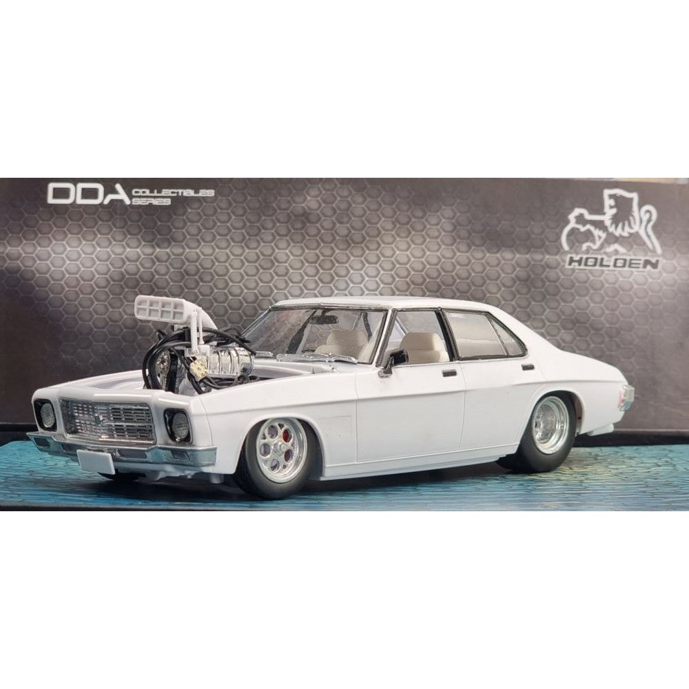 Dda 1/24 Kit Hq Slammed Blown 4 Door - Sealed Body Opening Bonnet With Engine